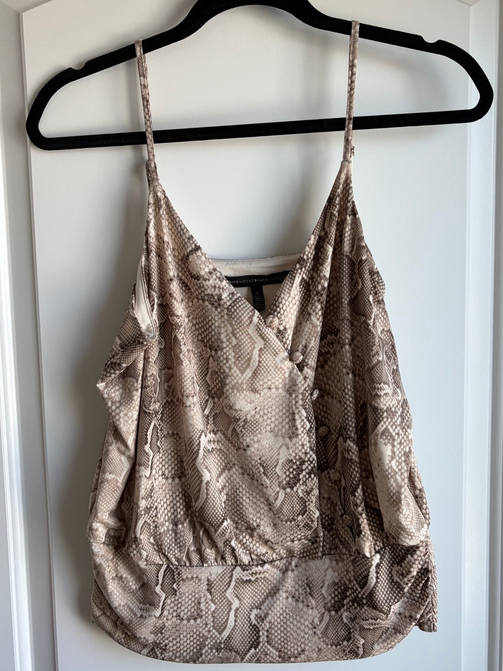 White House Black Market Surplice Snakeskin Cami Top Mojave Vanilla Small